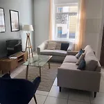 Baudelocque 別荘 *